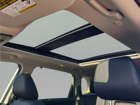 New 2026 Nissan Rogue Platinum image 29