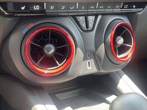 Used 2025 Chevrolet Blazer RS FWD image 15