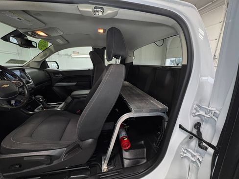 Used 2022 Chevrolet Colorado LT w/ Fleet Safety Package AWD/4WD image 15