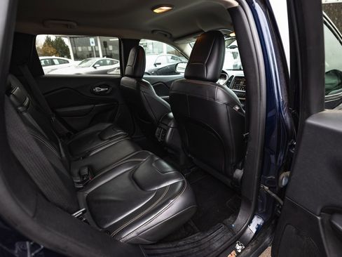 Used 2015 Jeep Cherokee Limited image 30