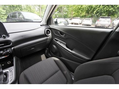 Used 2022 Hyundai Kona SEL FWD image 9