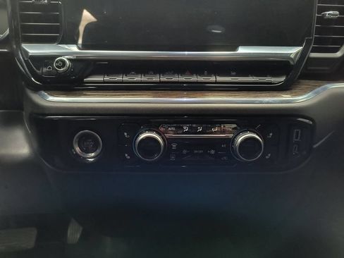 Used 2024 GMC Sierra 1500 Elevation AWD/4WD image 15