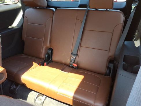 Used 2019 Chevrolet Traverse High Country AWD/4WD image 9