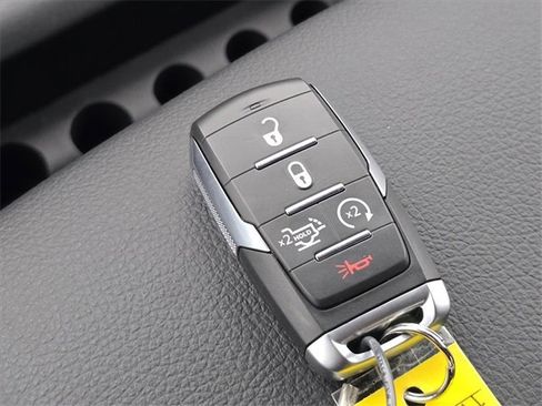 New 2026 RAM 1500 4x4 Crew Cab image 11