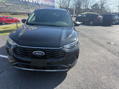 Used 2023 Ford Escape ST-Line w/ Tech Pack #1 image 2