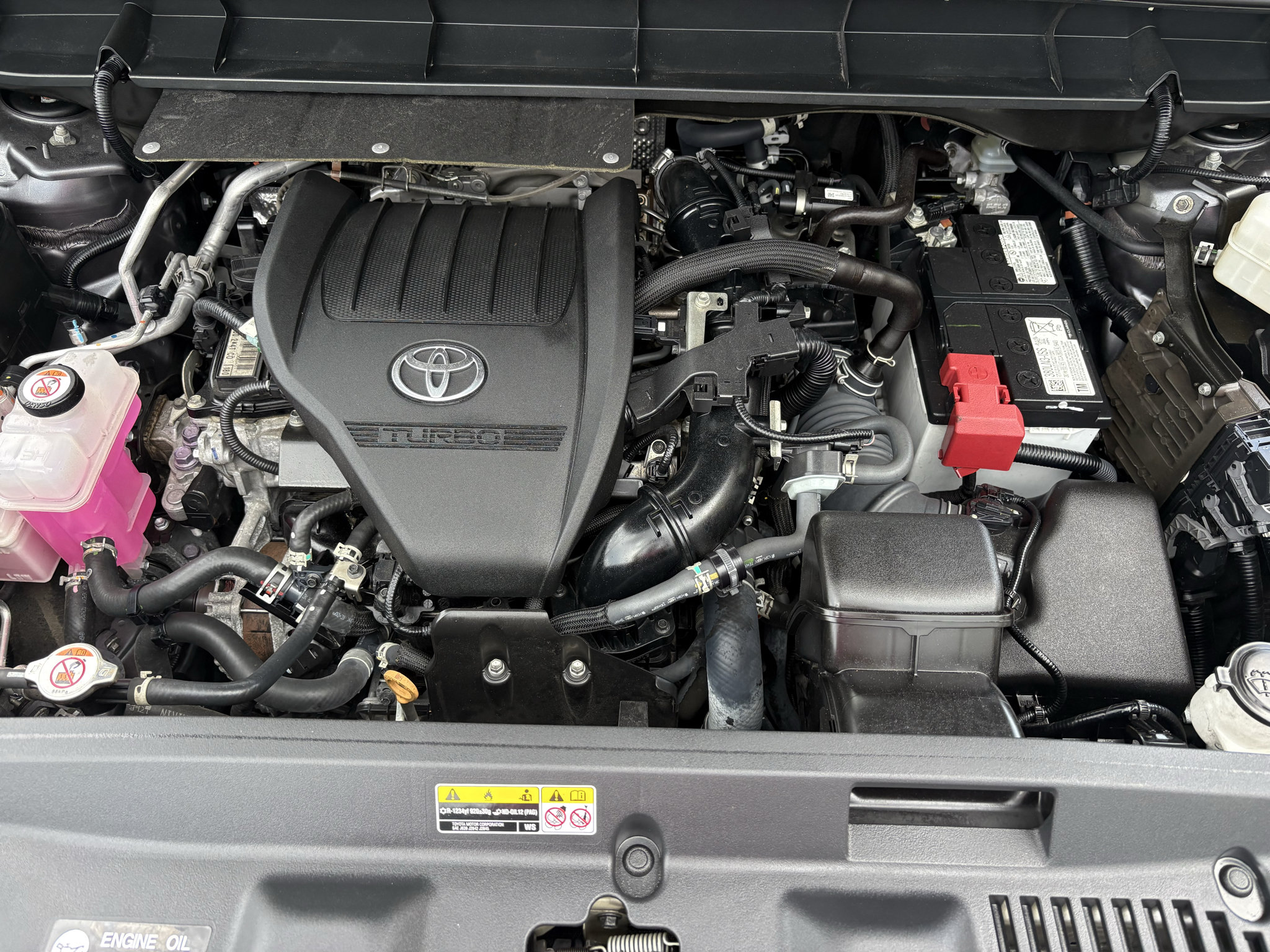 Used 2023 Toyota Highlander LE AWD/4WD image 31