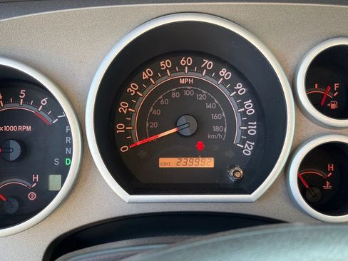 Used 2010 Toyota Tundra 4x4 Double Cab image 31