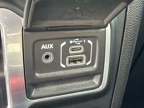 Used 2021 Jeep Wrangler Sport S image 26