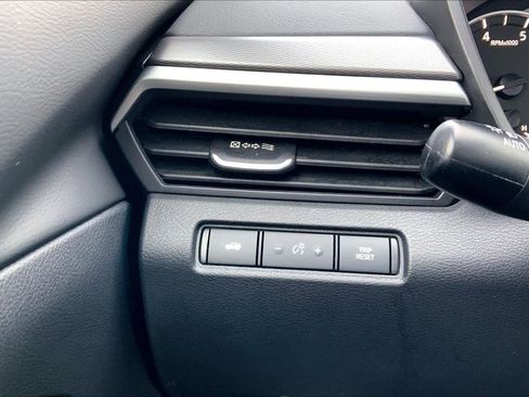 Used 2025 Nissan Altima 2.5 SR image 35