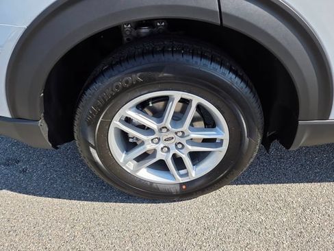 New 2026 Ford Explorer Active RWD image 40