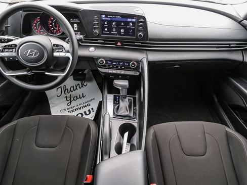 Certified 2023 Hyundai Elantra SEL image 13