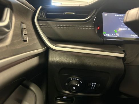 New 2026 Jeep Grand Cherokee L Limited image 18