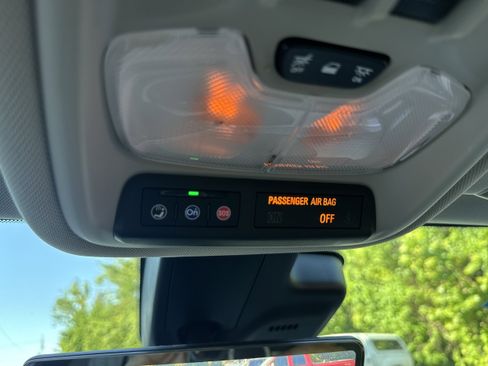 Used 2024 Buick Encore GX Avenir w/ Avenir Technology Package FWD image 18