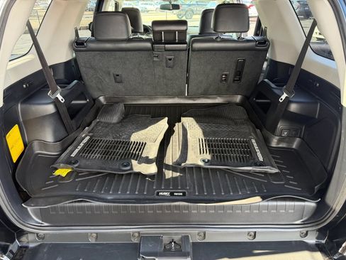 Used 2017 Toyota 4Runner Limited AWD/4WD image 18