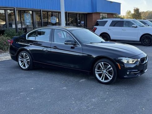 Used 2018 BMW 330i xDrive Sedan image 8