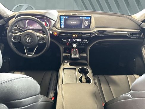 Used 2025 Acura MDX SH-AWD image 11
