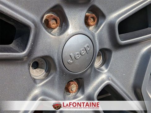 Used 2017 Jeep Wrangler Unlimited Rubicon w/ Dual Top Group image 9