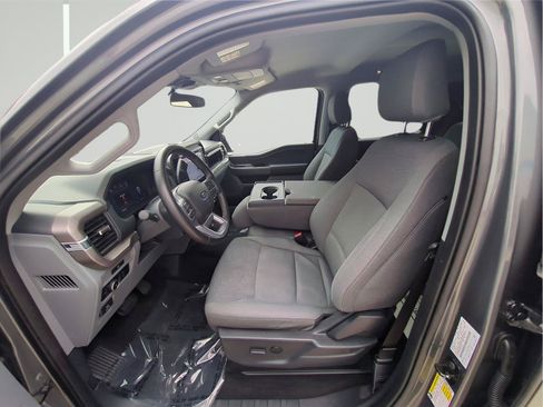 Used 2025 Ford F150 XLT w/ Equipment Group 301A Standard RWD image 4