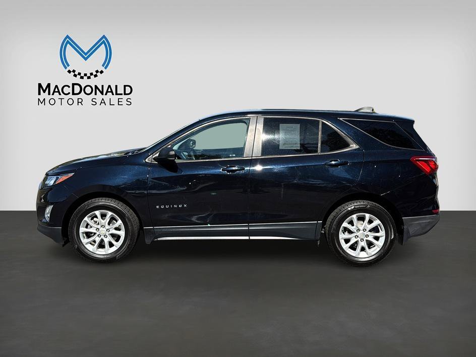 Used 2020 Chevrolet Equinox LS w/ LS Convenience Package FWD image 4