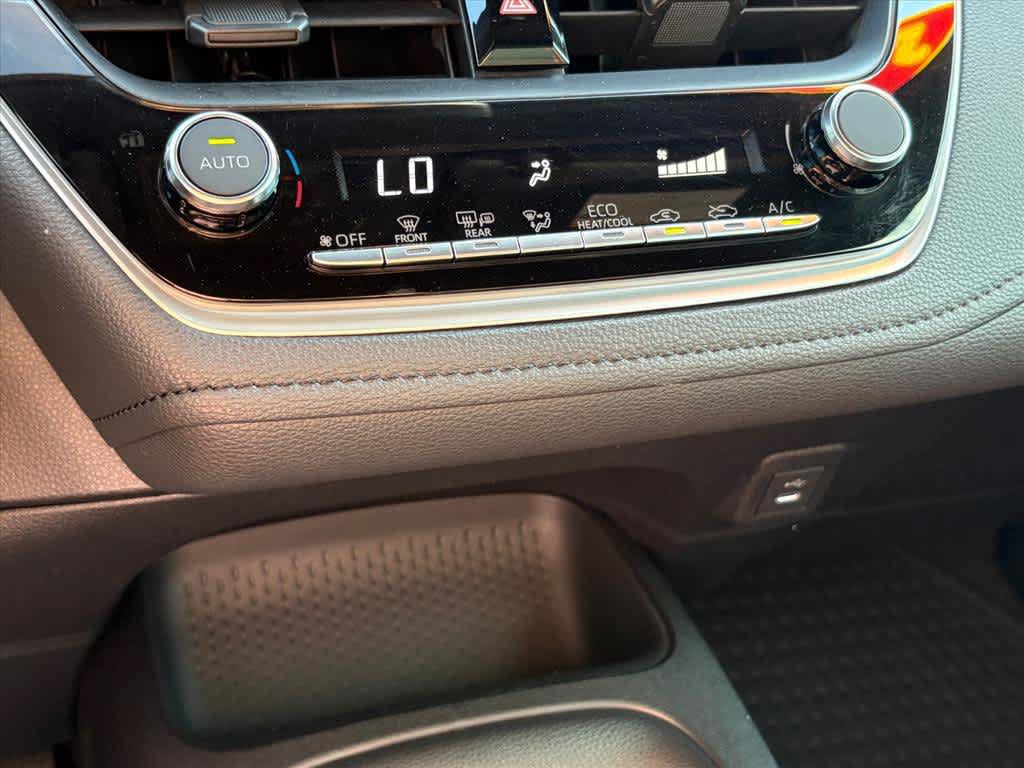 Used 2024 Toyota Corolla SE FWD image 16