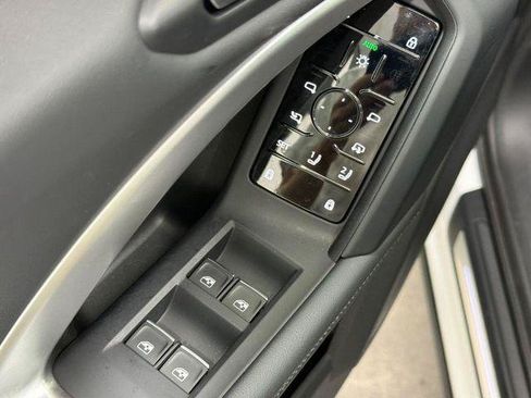 Certified 2025 Audi Q5 Premium w/ Convenience Package AWD/4WD image 18