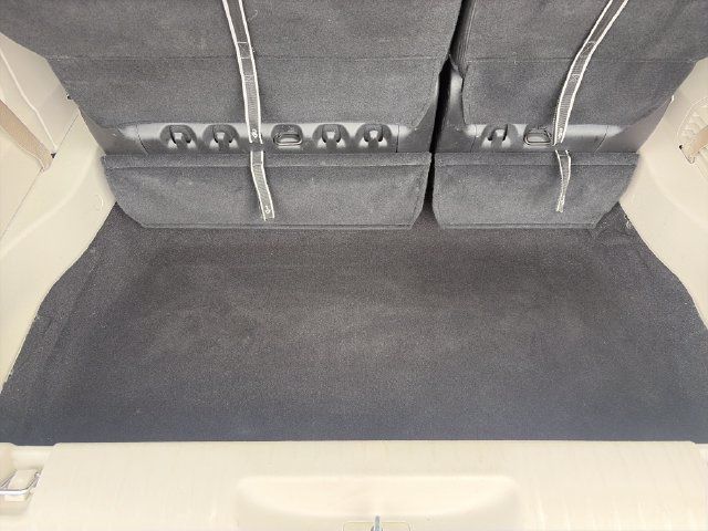 Used 2024 Chrysler Pacifica Touring-L FWD image 42