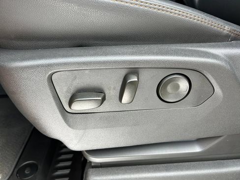 Used 2025 GMC Sierra 1500 AT4 w/ AT4 Premium Package AWD/4WD image 60