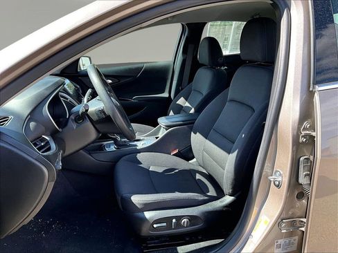 Used 2024 Chevrolet Malibu LT FWD image 24