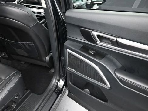 Used 2025 Kia Telluride S FWD image 21