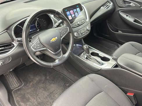 Used 2018 Chevrolet Malibu LT FWD image 12
