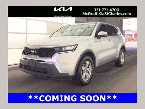 Used 2022 Kia Sorento LX image 1