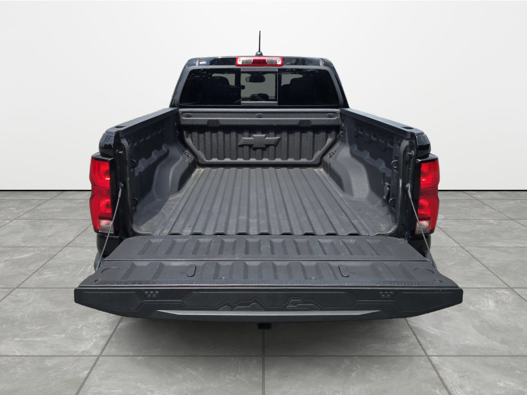 Used 2023 Chevrolet Colorado Z71 w/ Z71 Convenience Package 2 AWD/4WD image 6