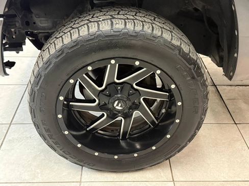 Used 2019 Toyota Tundra Platinum AWD/4WD image 35