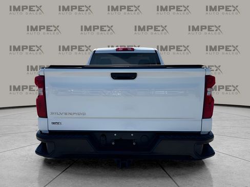 Used 2022 Chevrolet Silverado 1500 W/T w/ WT Value Package RWD image 4
