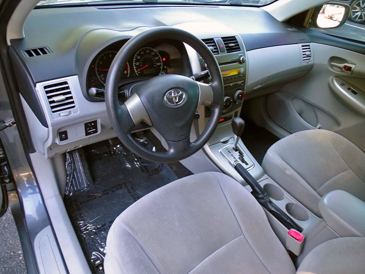 Used 2011 Toyota Corolla LE FWD image 15