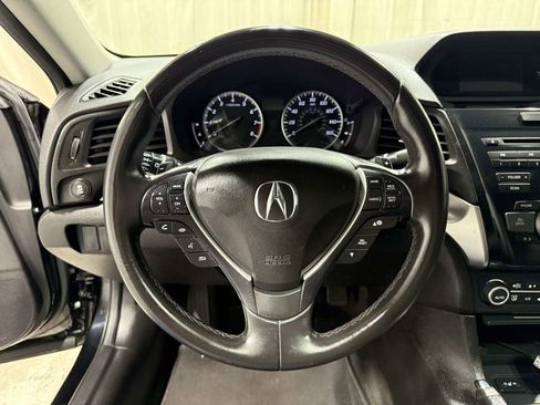 Used 2018 Acura ILX image 11