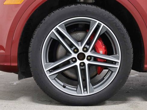 Used 2018 Audi SQ5 Prestige w/ Prestige Package image 37