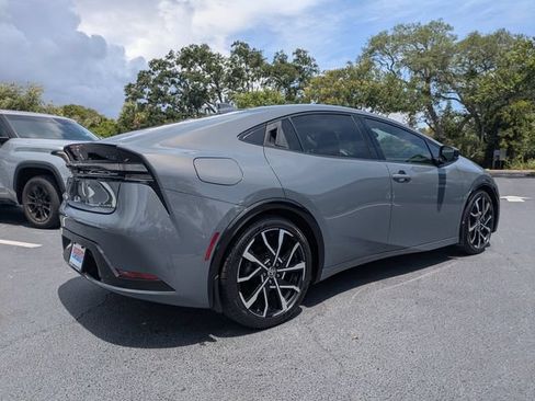 Used 2023 Toyota Prius Prime FWD image 4