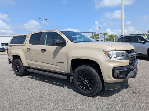 Used 2021 Chevrolet Colorado Z71 w/ LPO, Power Package AWD/4WD image 2