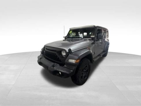 Used 2018 Jeep Wrangler Unlimited Sport AWD/4WD image 2