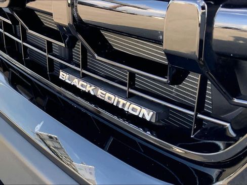 Used 2024 Honda Ridgeline Black Edition image 10