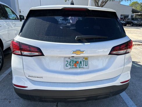 Used 2023 Chevrolet Equinox LS image 5