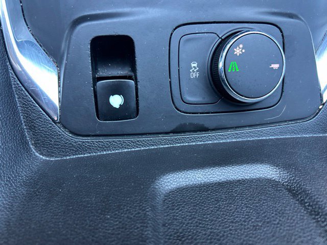 Used 2018 Chevrolet Traverse LT FWD image 17