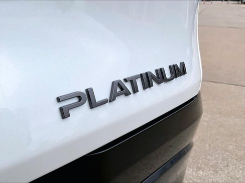 New 2026 Nissan Murano Platinum AWD/4WD image 15