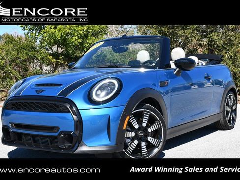 Used 2022 MINI Cooper S image 1