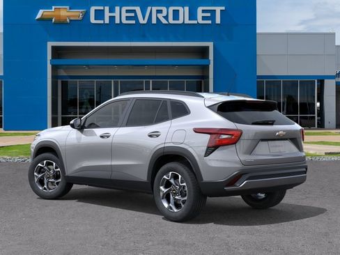 New 2026 Chevrolet Trax LT FWD image 3