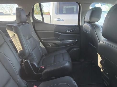 Used 2019 GMC Acadia SLT image 12