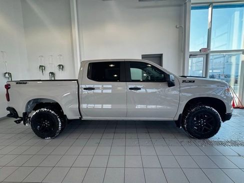 New 2026 Chevrolet Silverado 1500 Custom Trail Boss w/ Dark Appearance Package AWD/4WD image 32