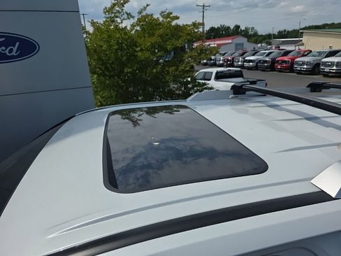 Used 2025 Toyota 4Runner Limited AWD/4WD image 10