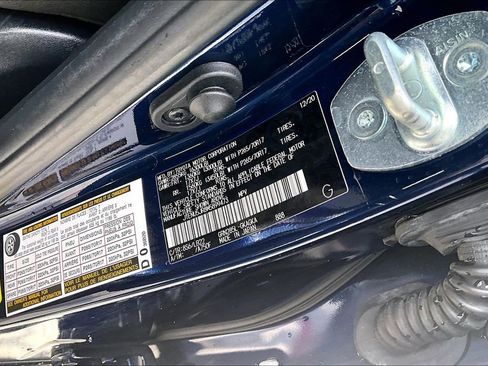 Certified 2021 Toyota 4Runner SR5 Premium w/ Moonroof Package AWD/4WD image 19